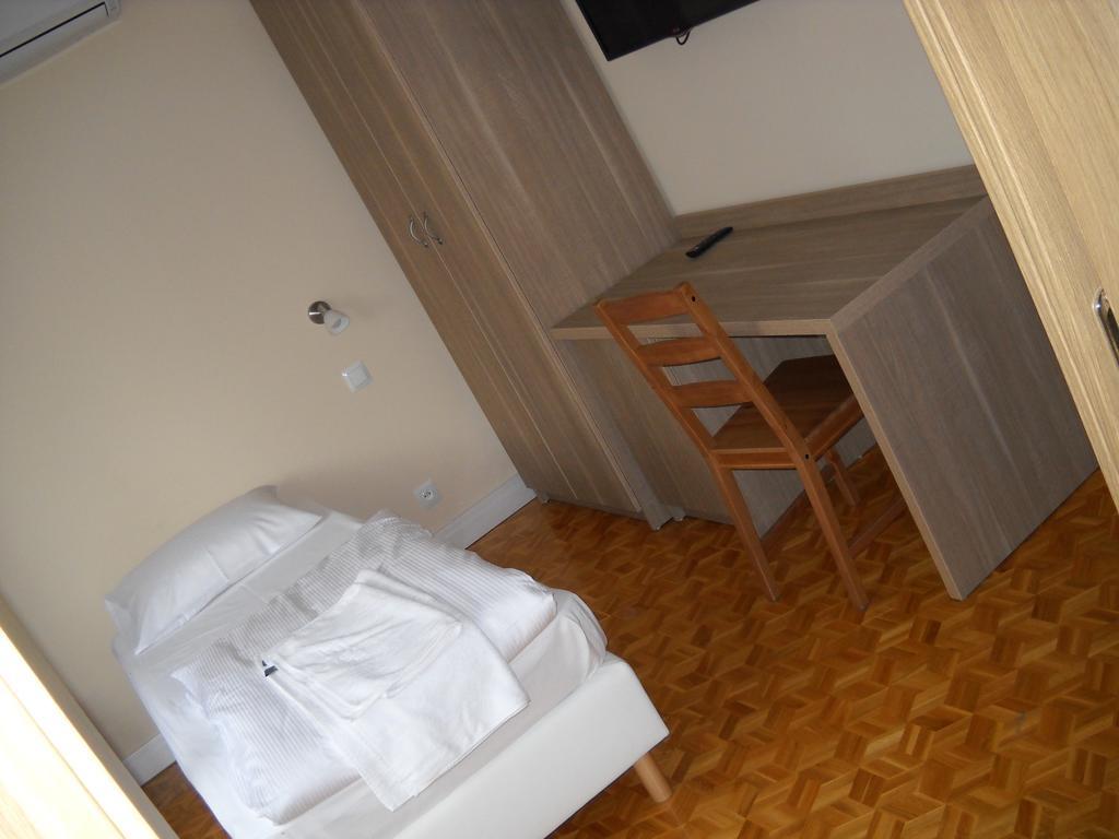 Lavender - Restauracja I Pokoje Goscinne Nowy Tomyśl Chambre photo