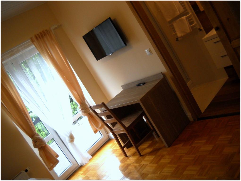 Lavender - Restauracja I Pokoje Goscinne Nowy Tomyśl Chambre photo